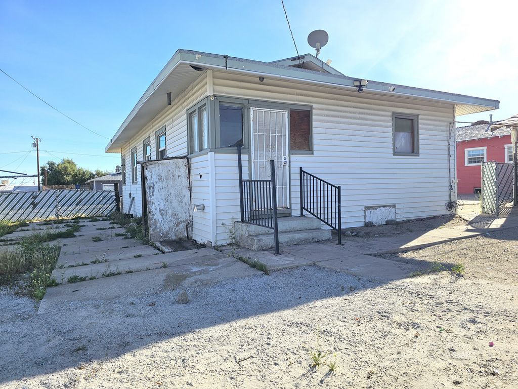 Property Photo 26