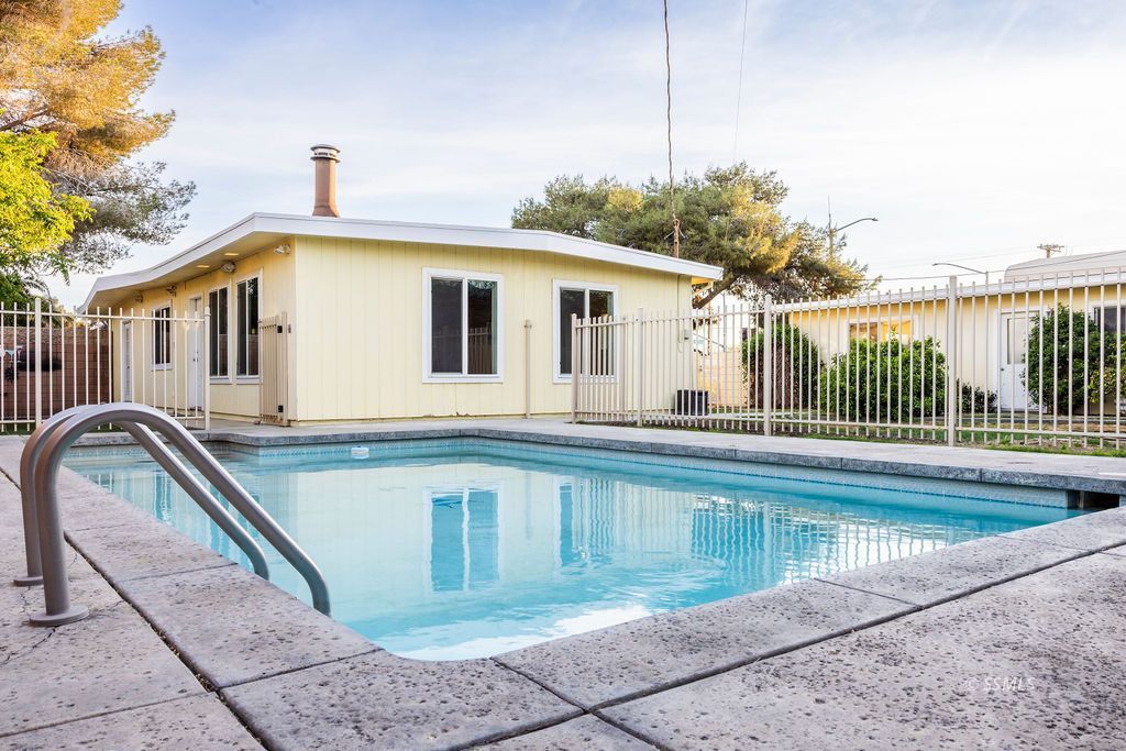 Property Photo 39