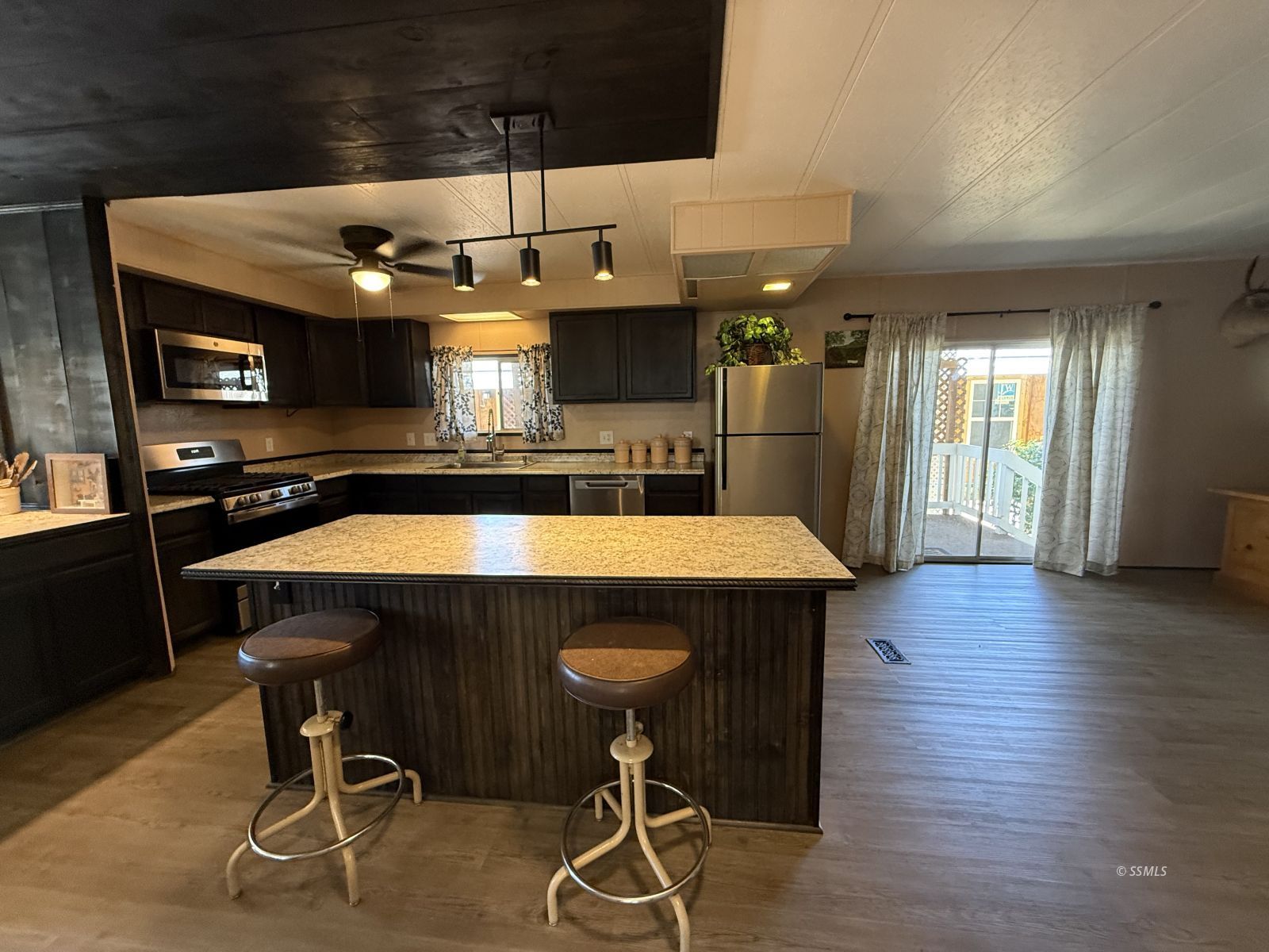 Property Photo 20