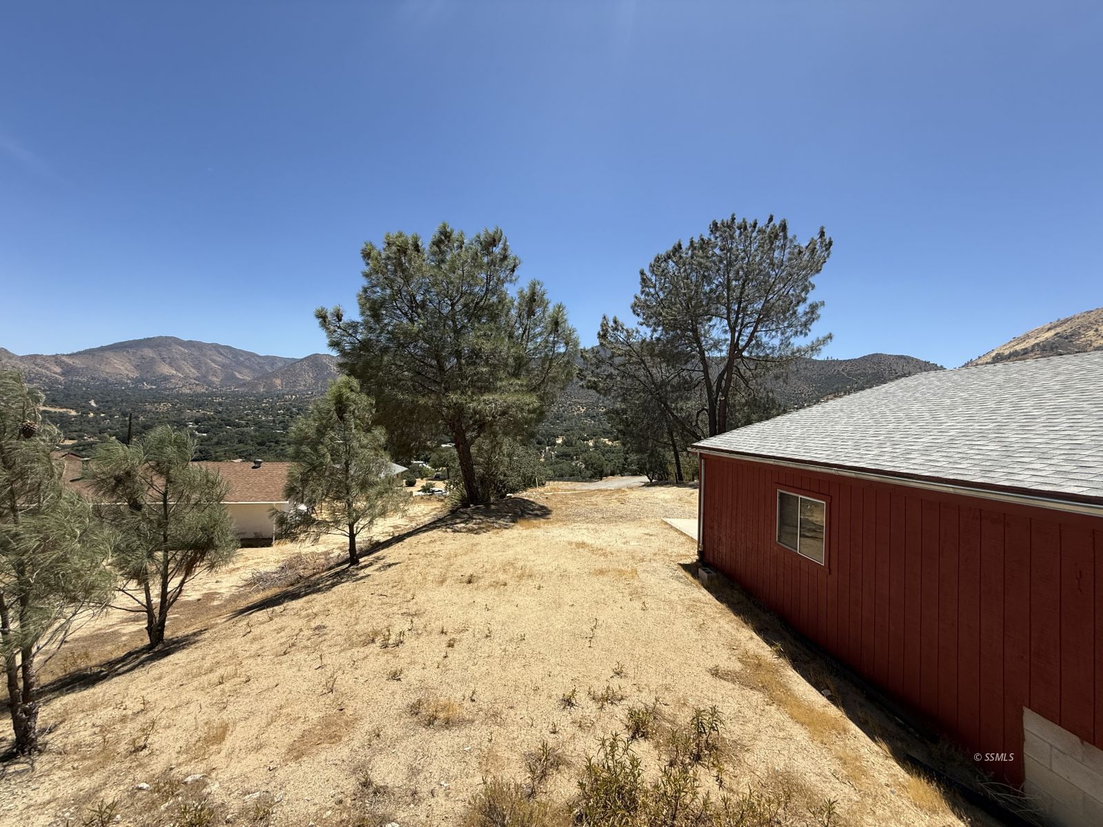 Property Photo 27