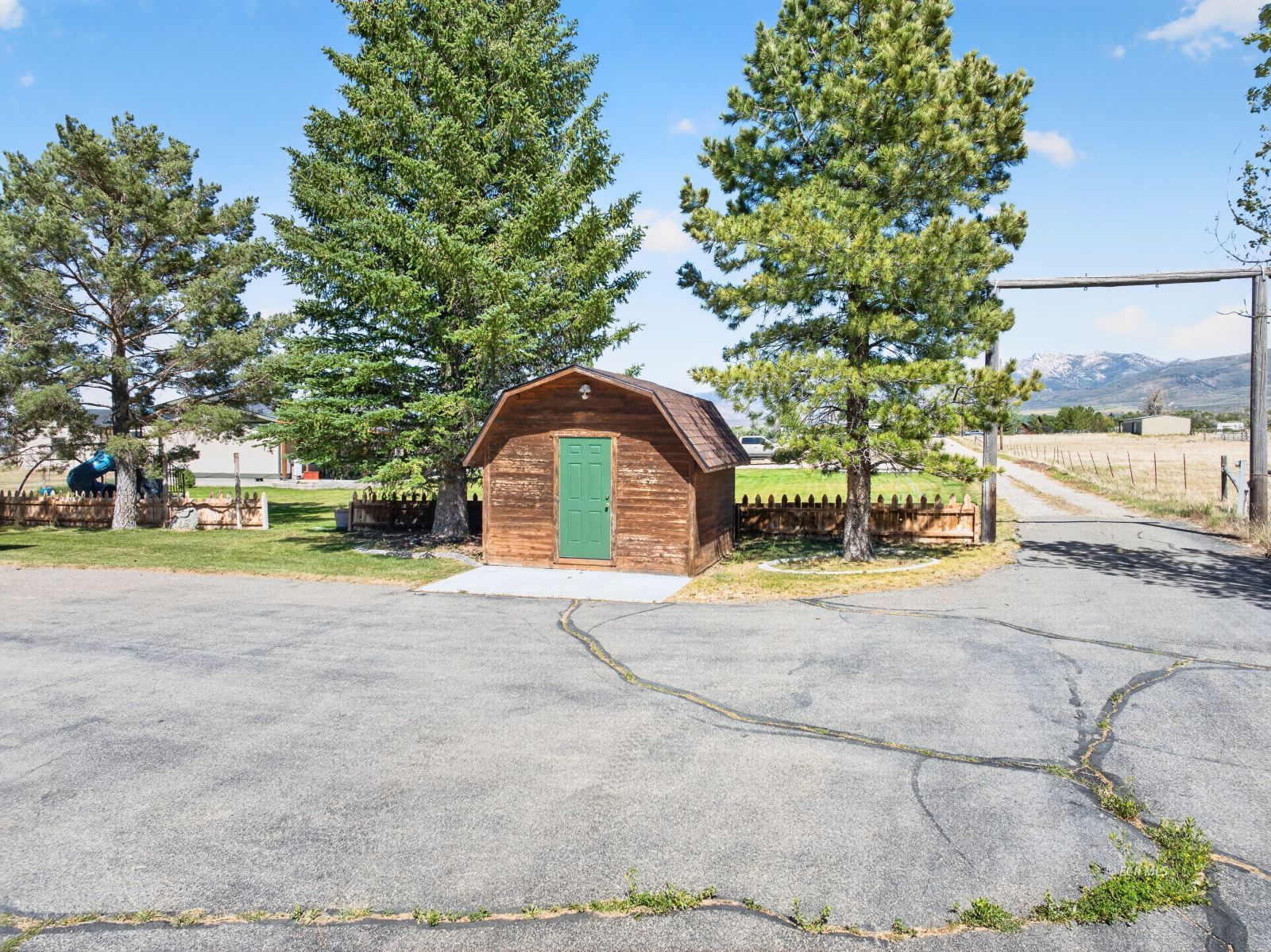 Property Photo 40