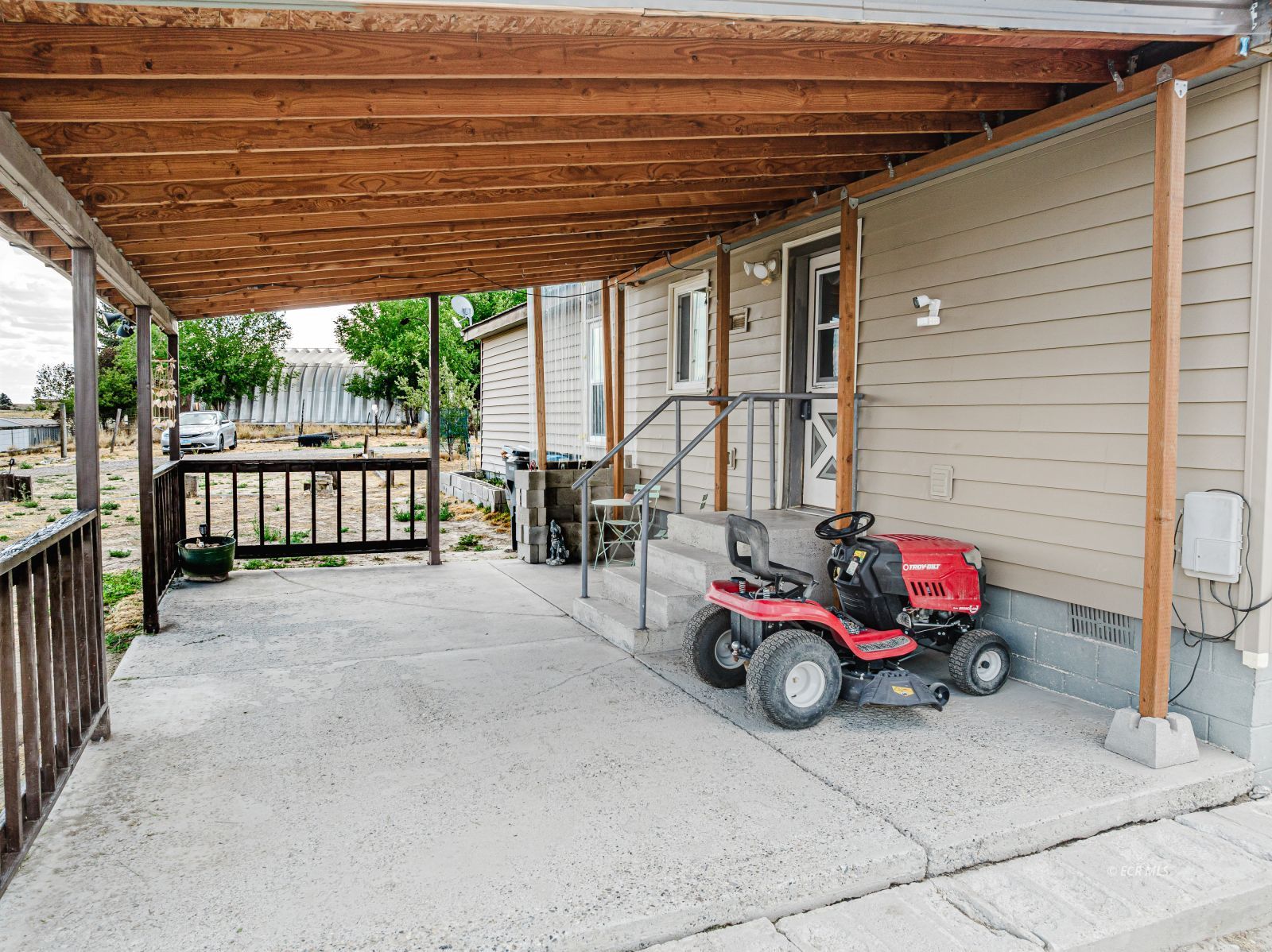 Property Photo 36