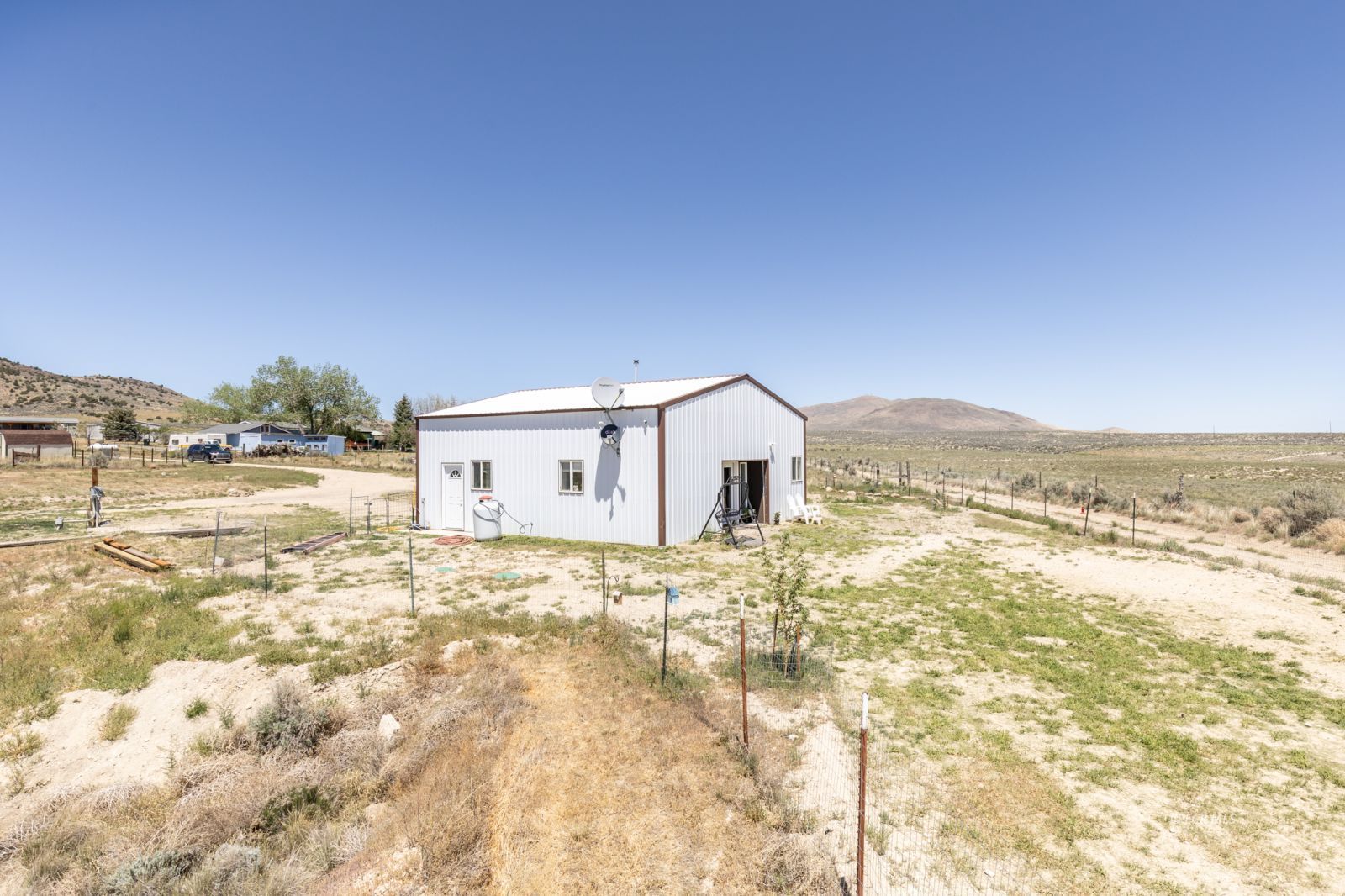 Property Photo 28