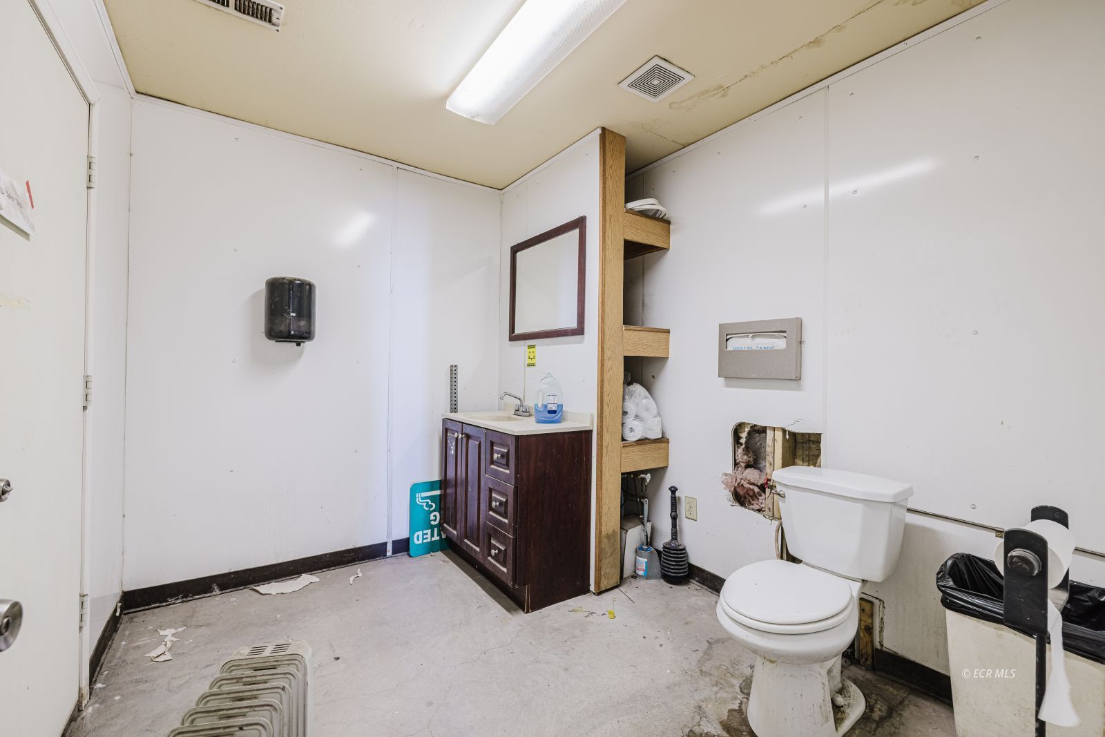Property Photo 35