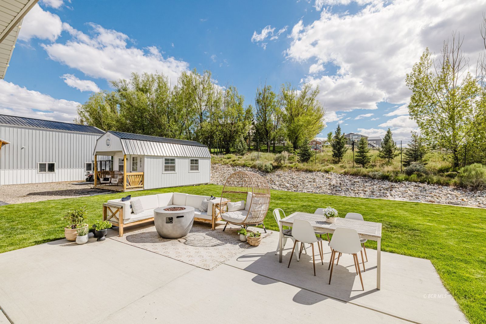 Property Photo 40