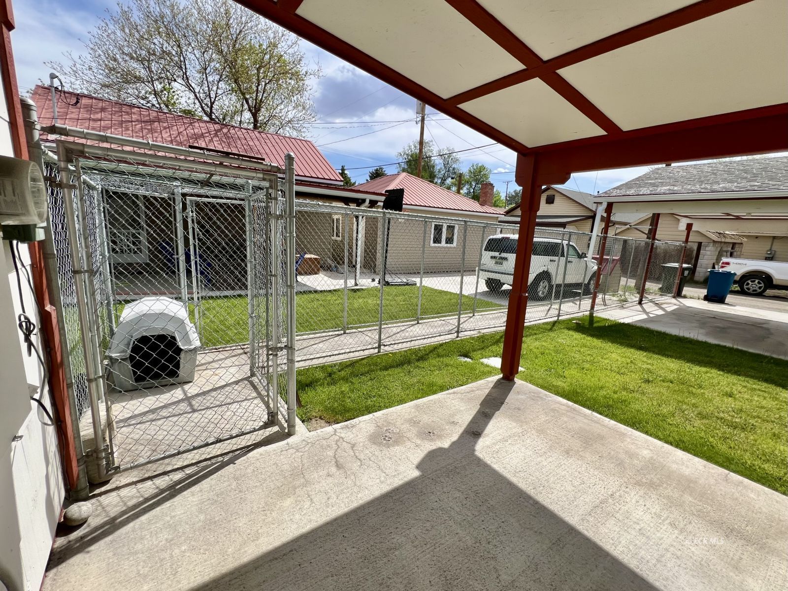 Property Photo 23