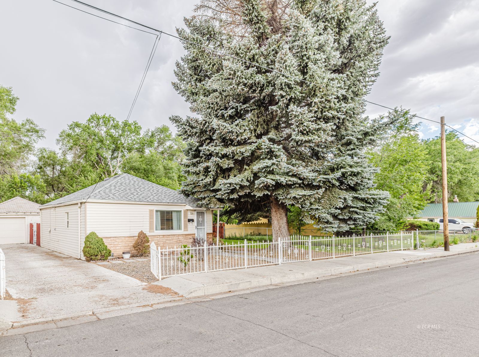 Property Photo 39