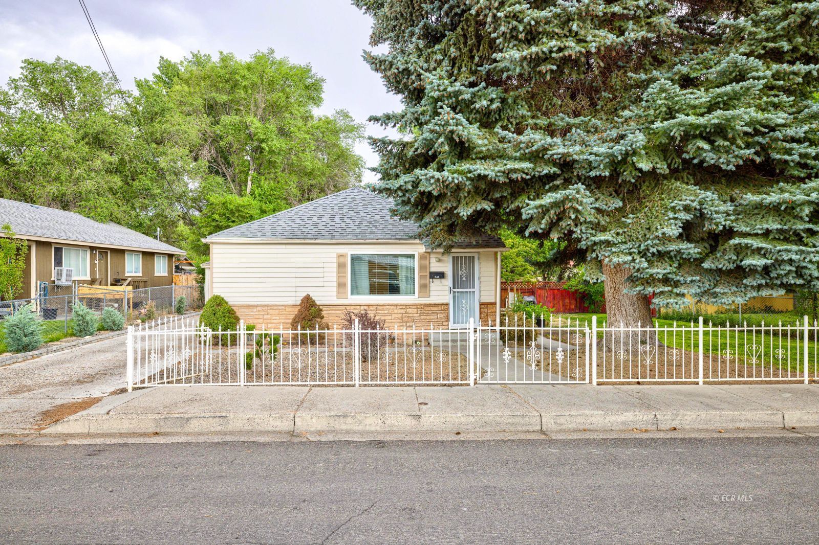 Property Photo 32