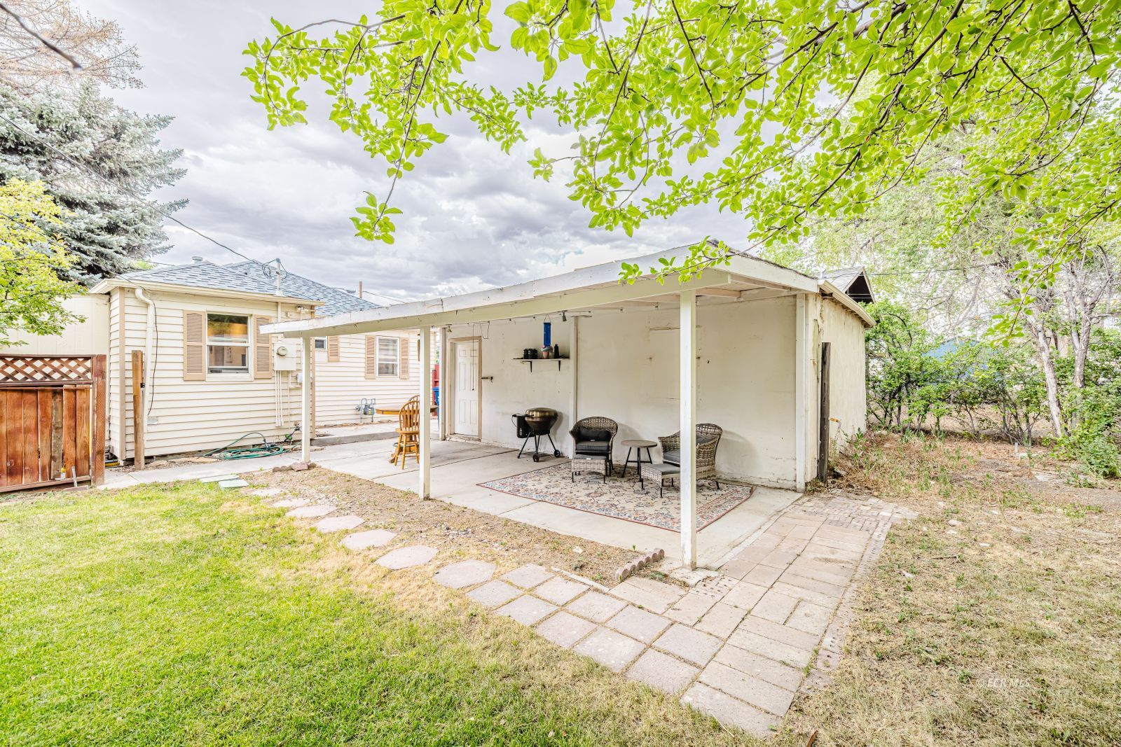 Property Photo 33