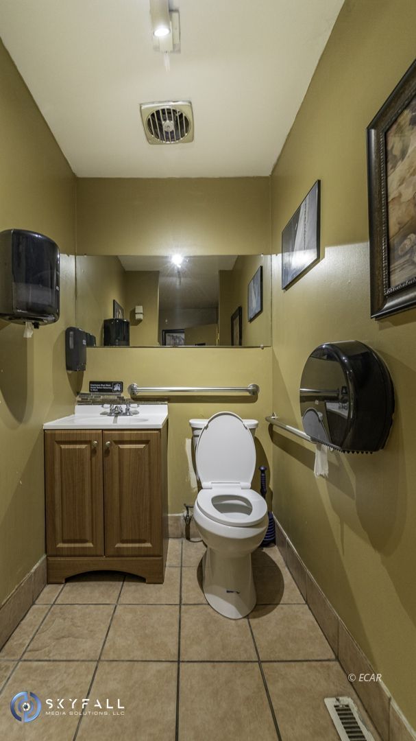 Property Photo 34