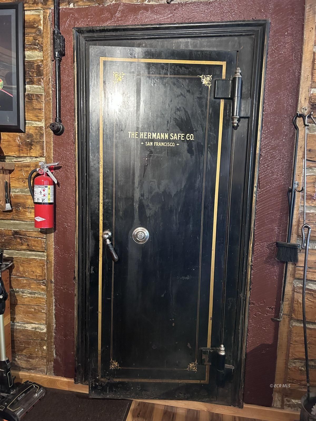 Property Photo 15