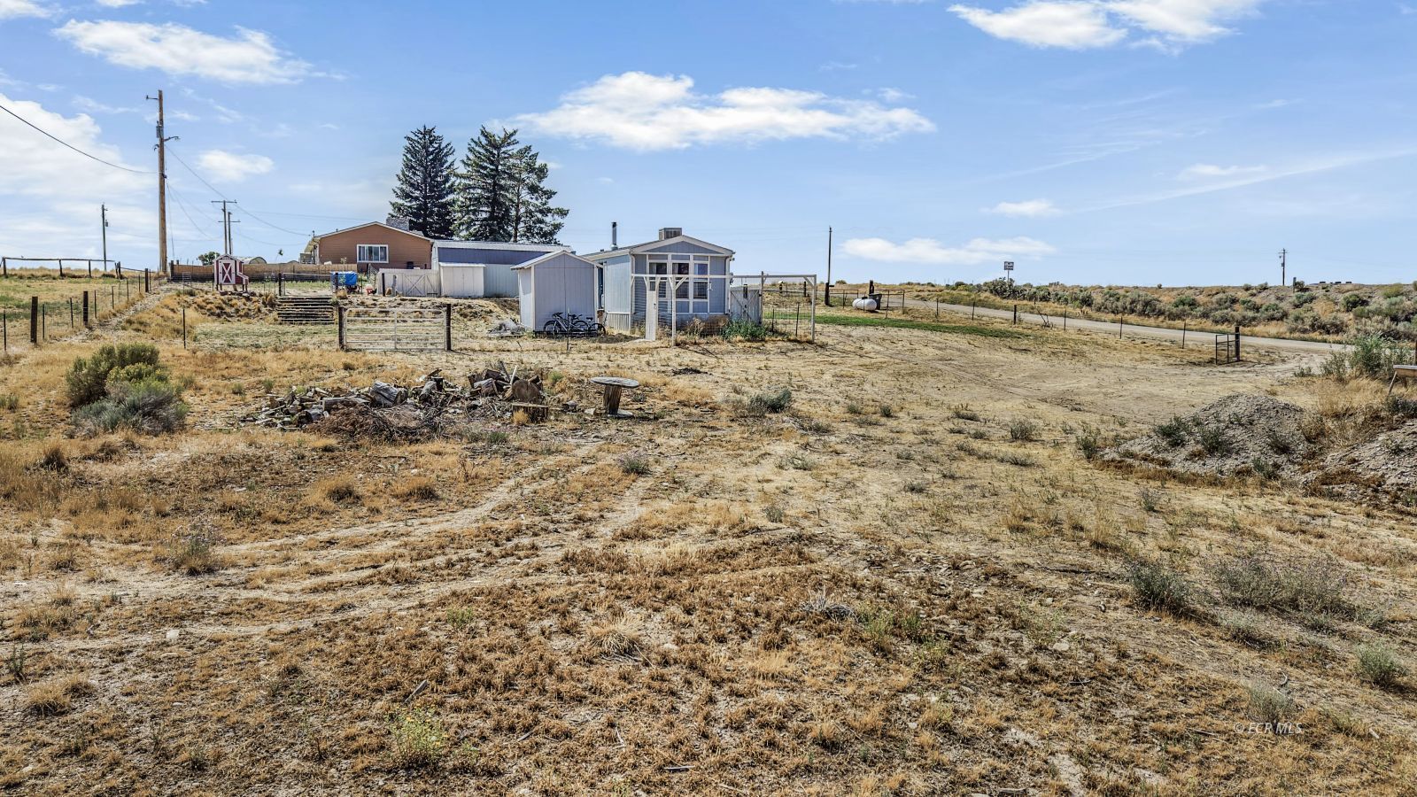 Property Photo 23