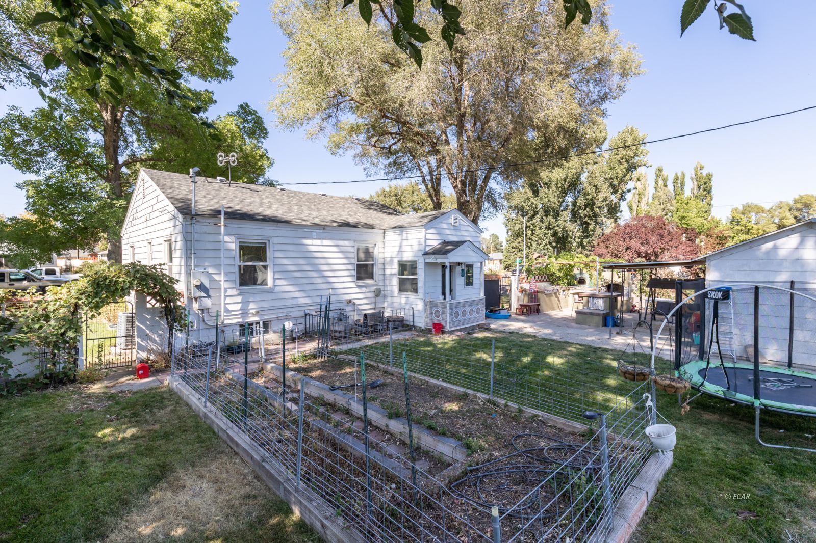 Property Photo 31