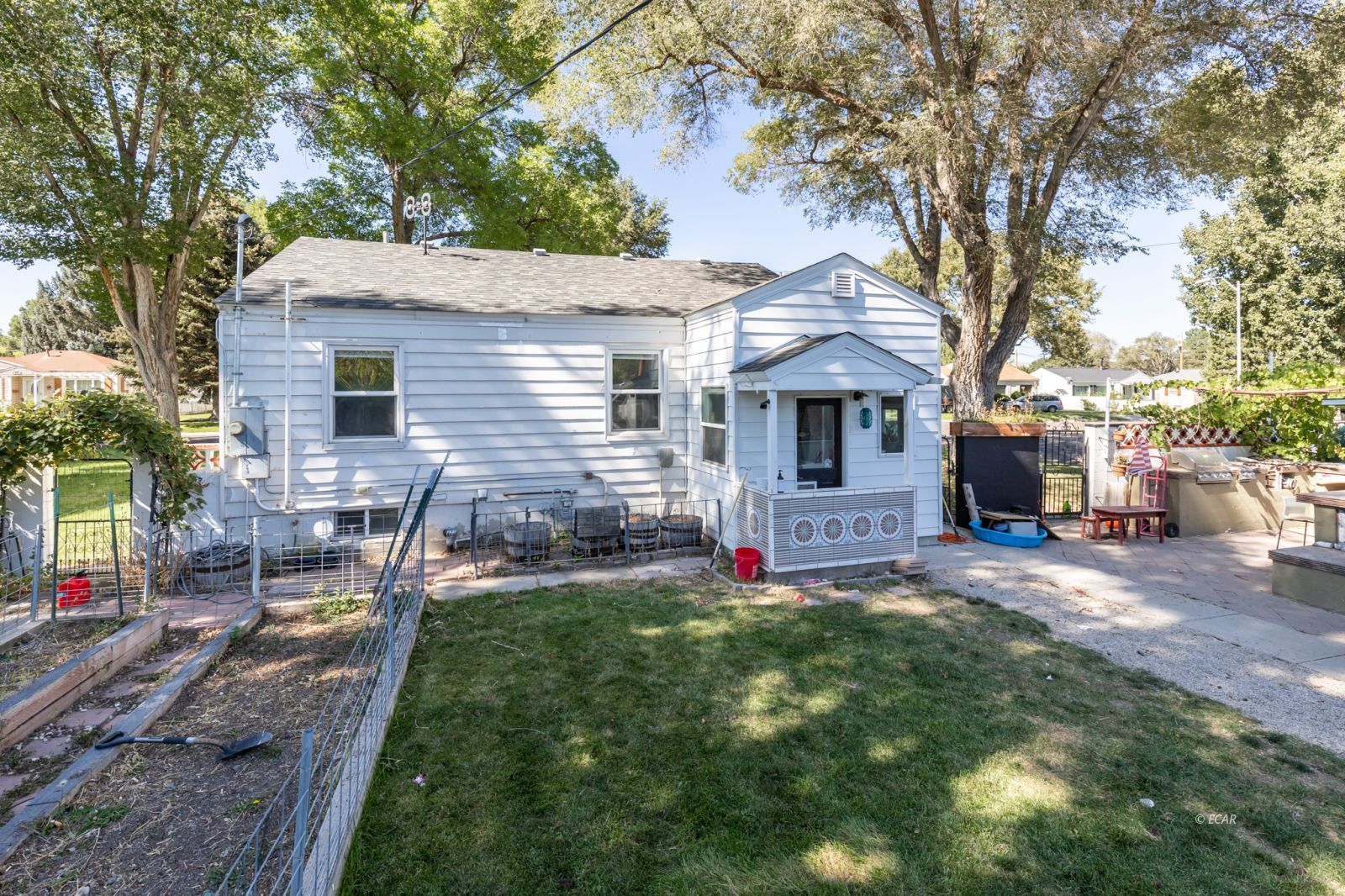 Property Photo 30