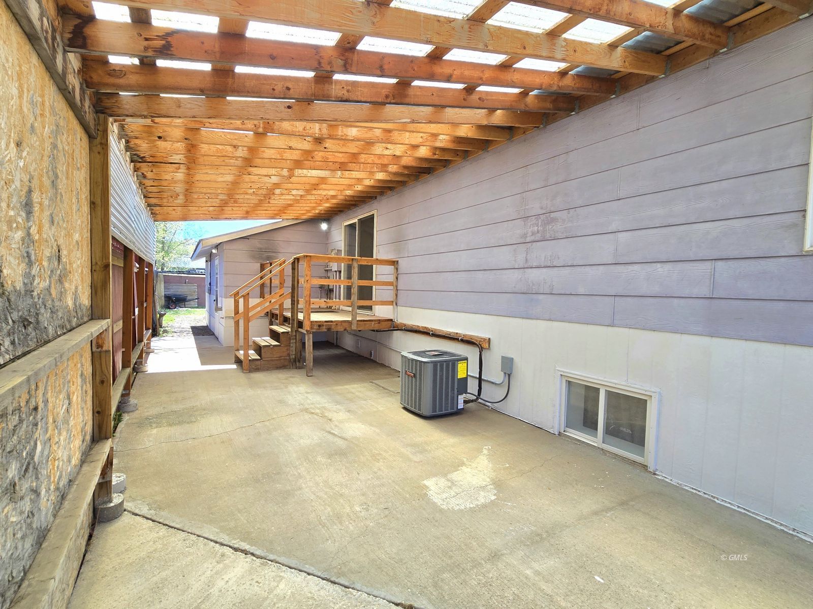 Property Photo 28