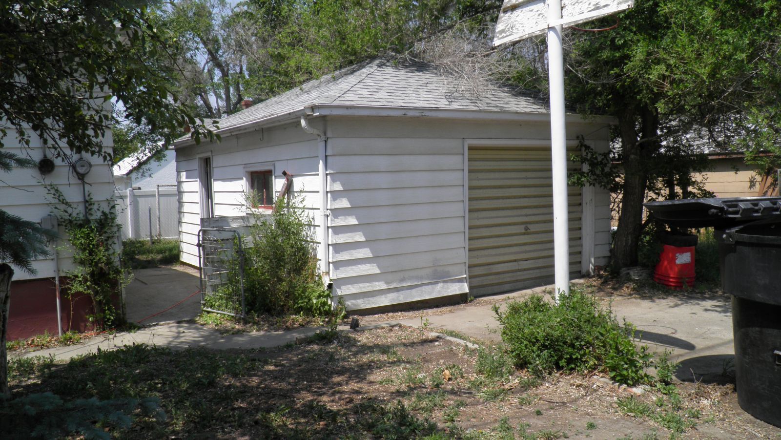 Property Photo 27