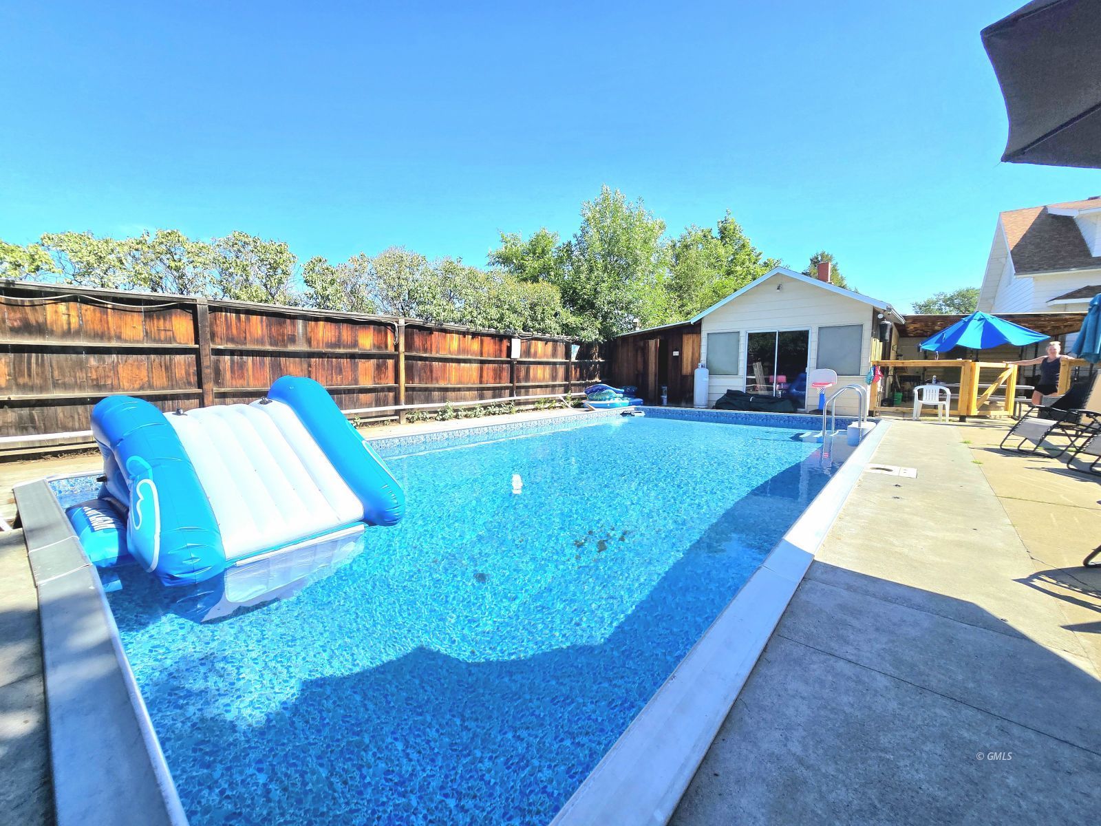 Property Photo 30