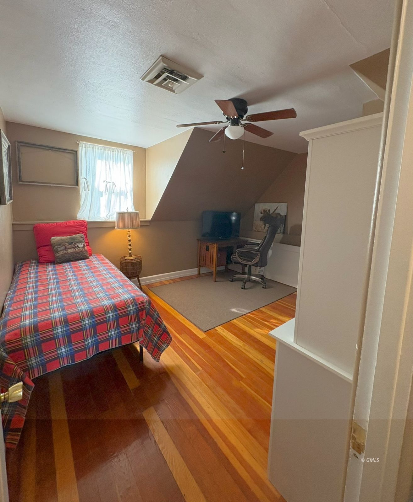 Property Photo 26