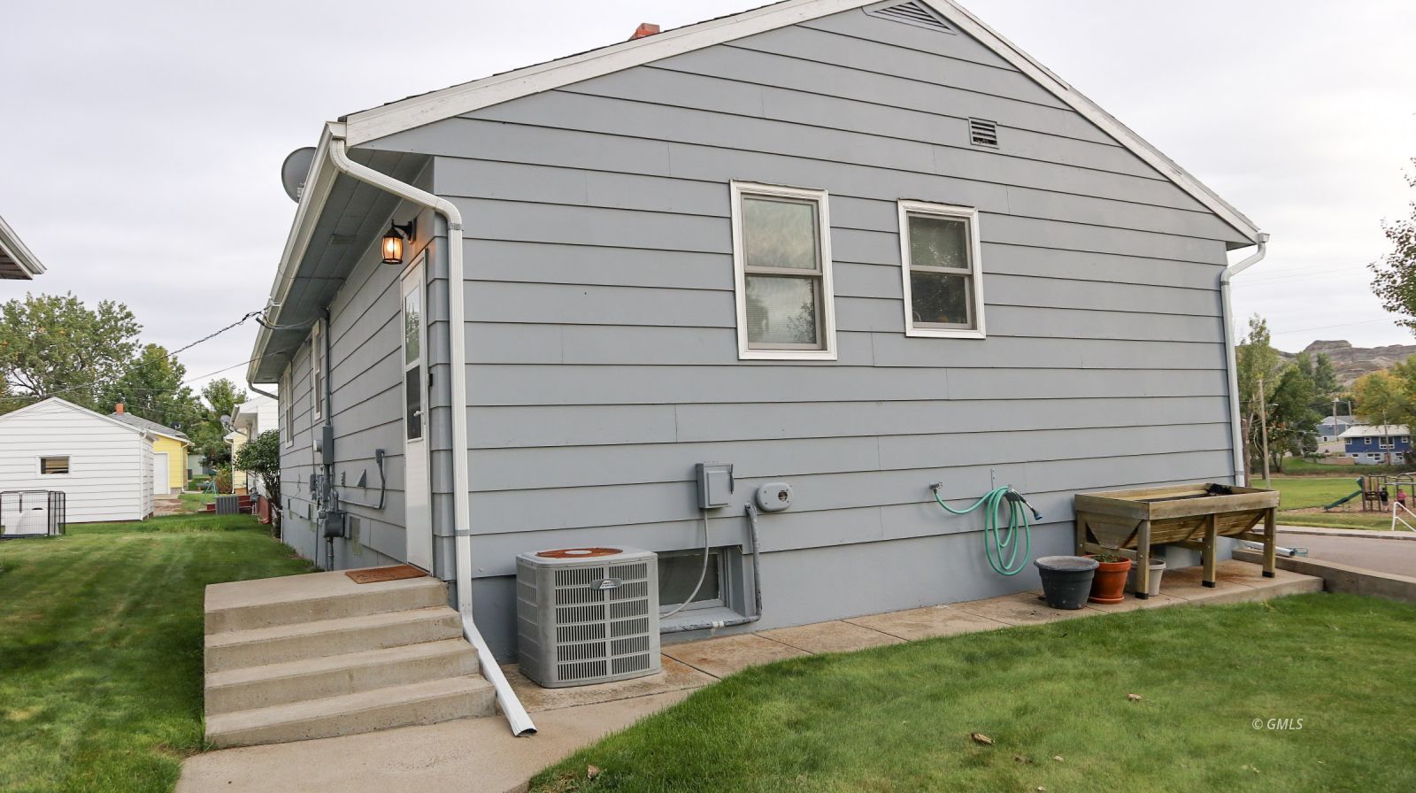 Property Photo 33