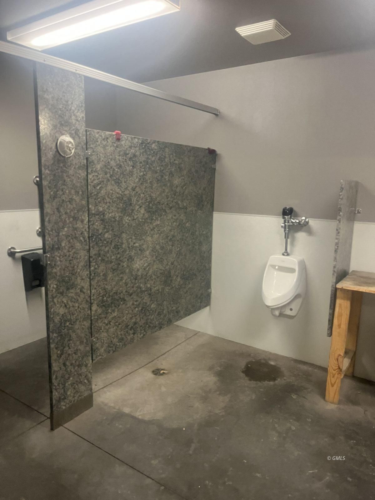 Property Photo 27