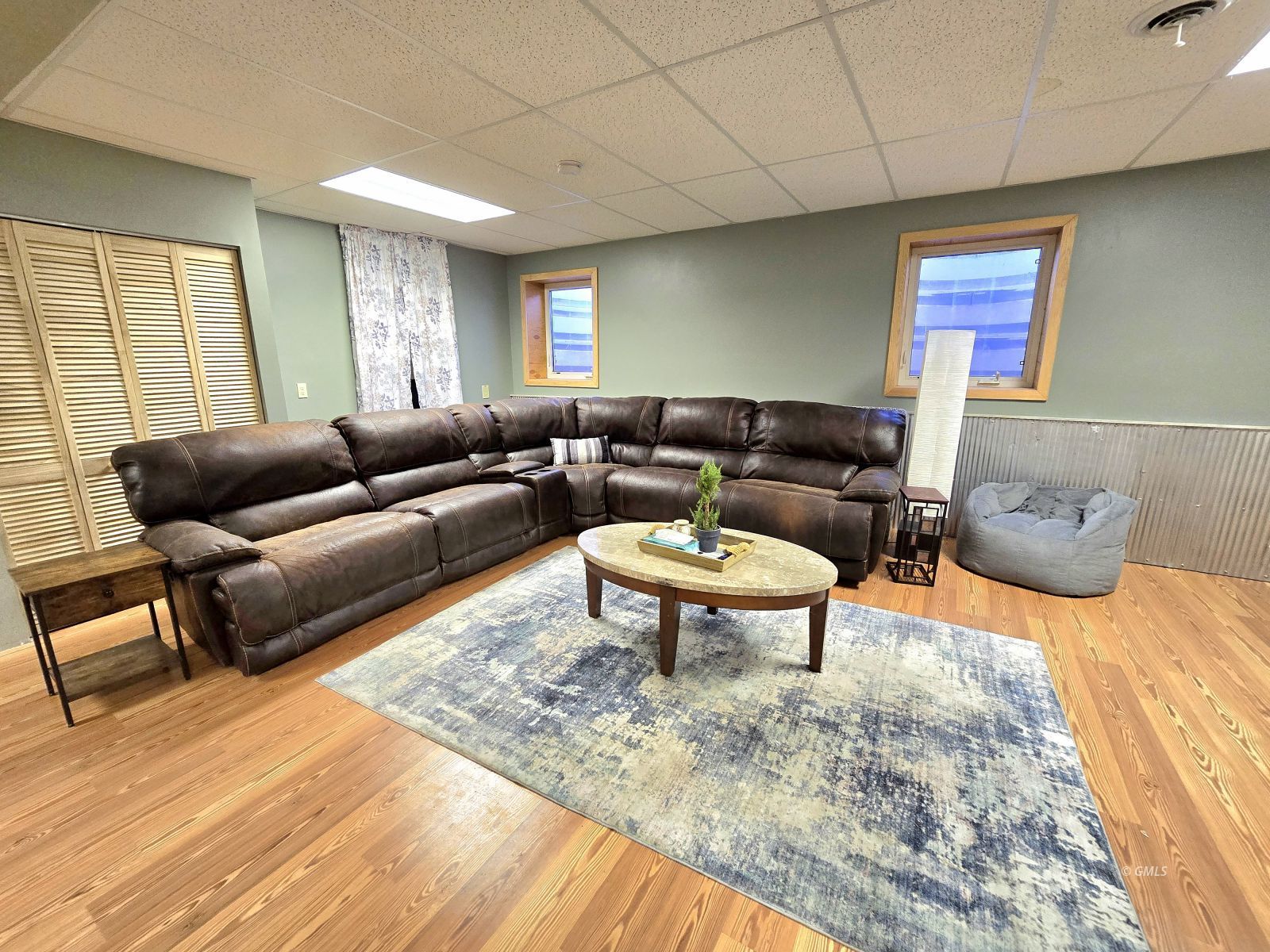 Property Photo 30