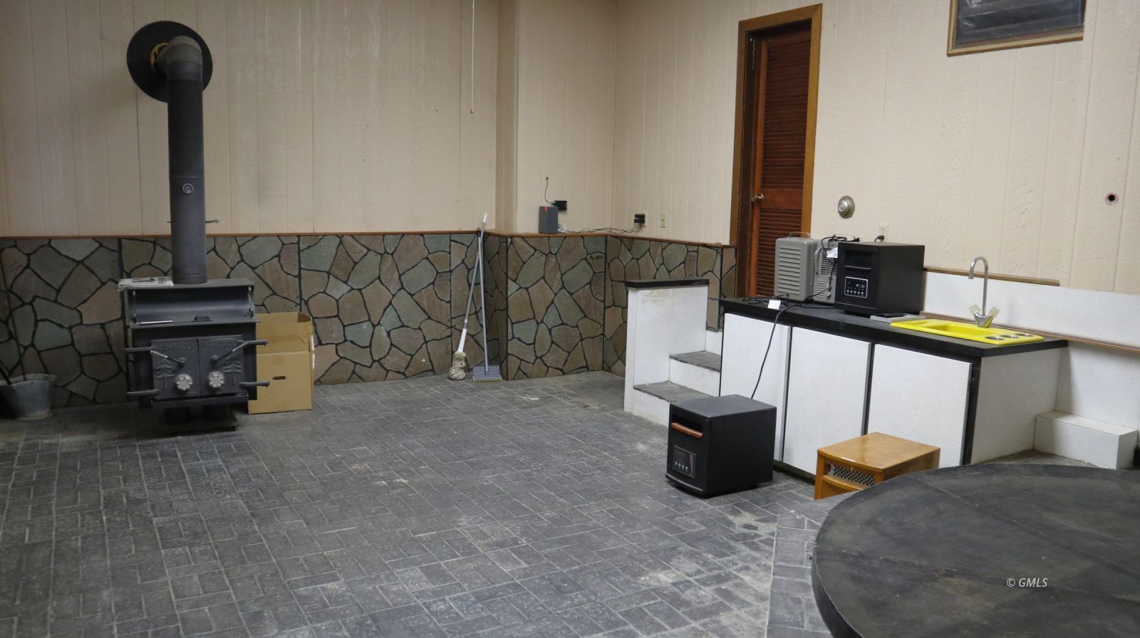 Property Photo 16