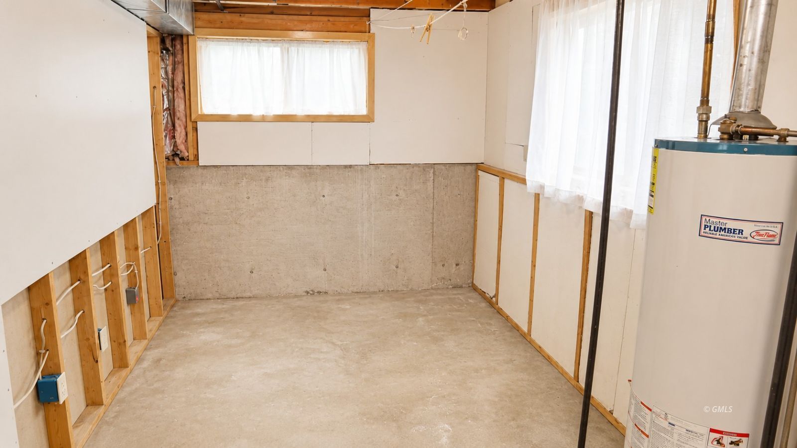 Property Photo 31