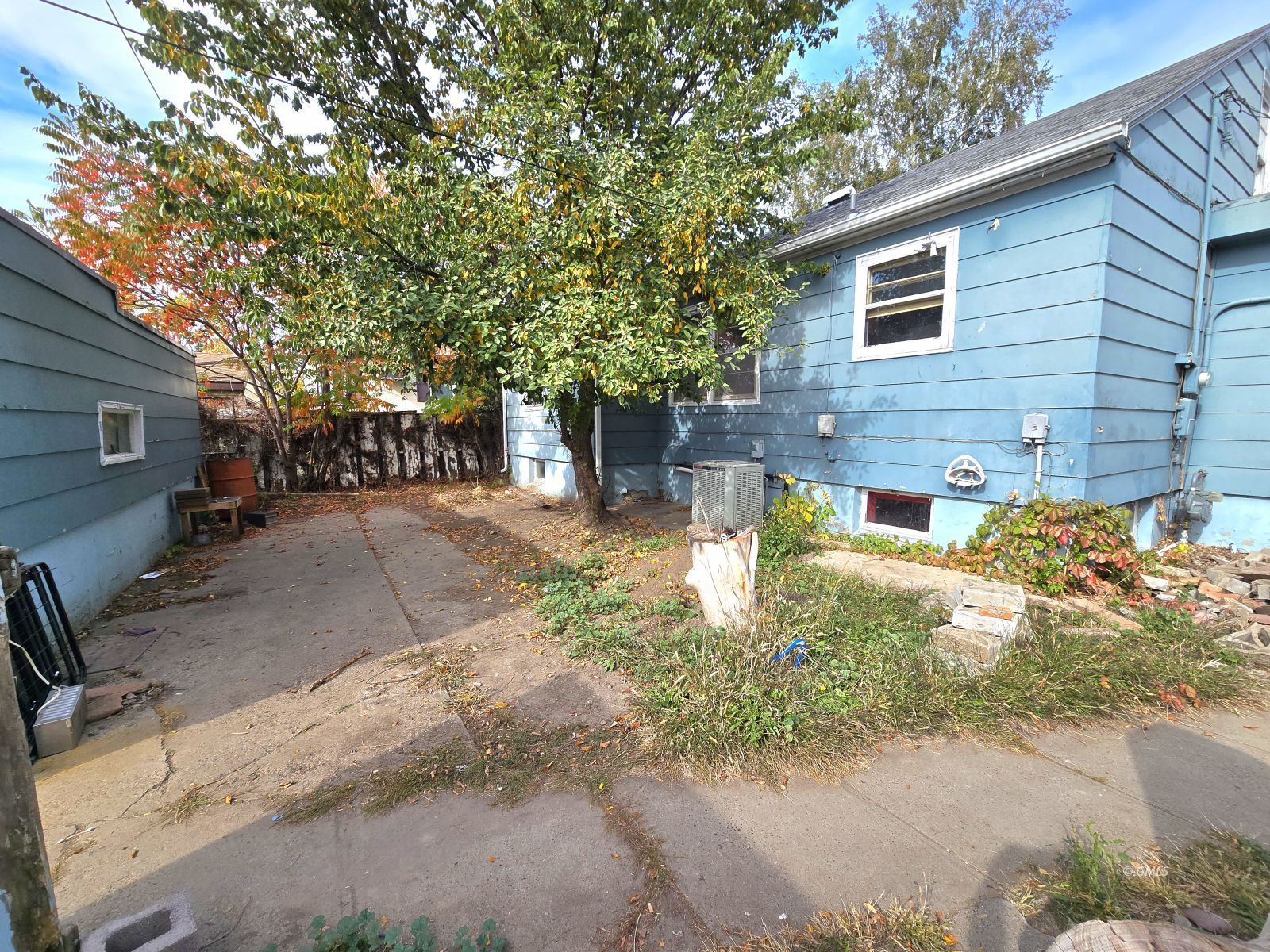 Property Photo 25