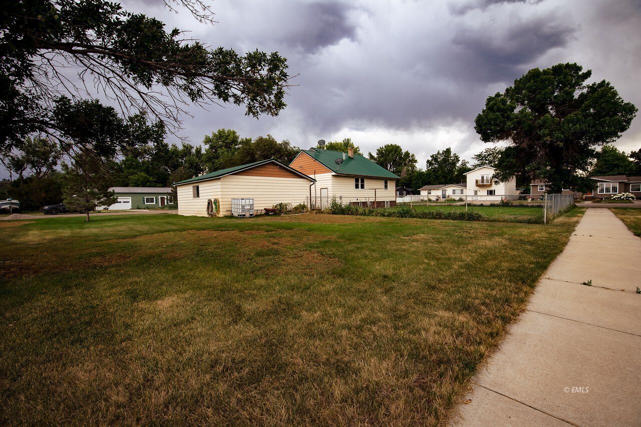 Property Photo 30