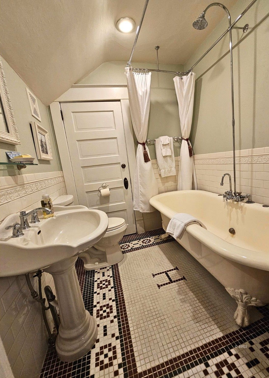 Property Photo 24