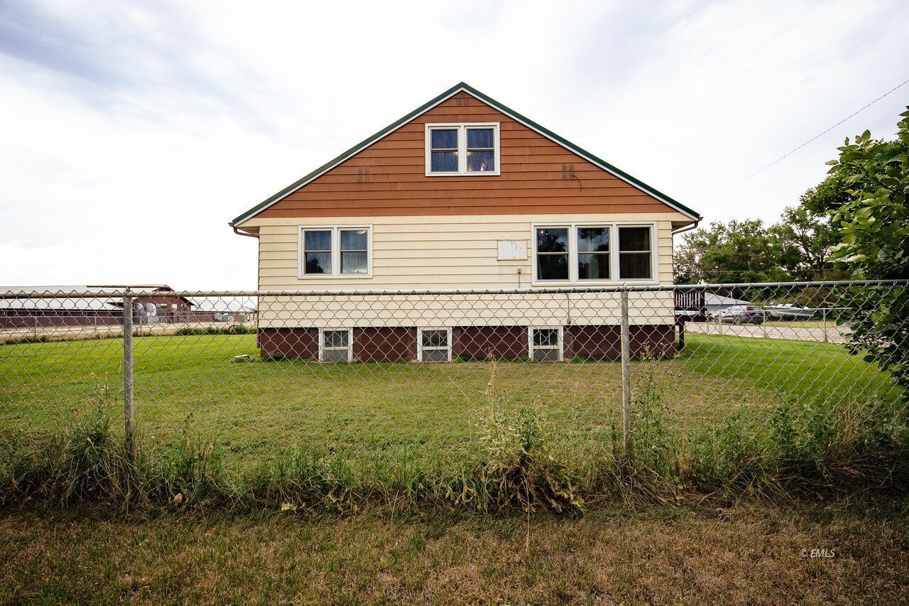 Property Photo 33