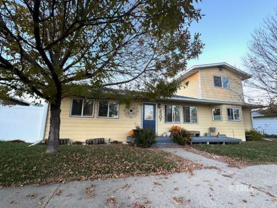 feature listing property photo