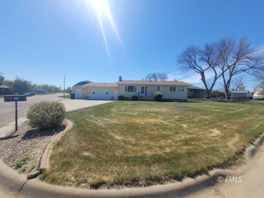 feature listing property photo