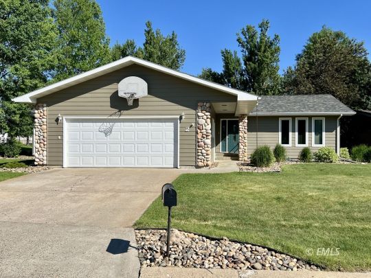 feature listing property photo