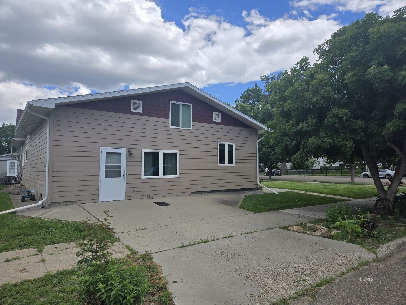 Property Photo 23
