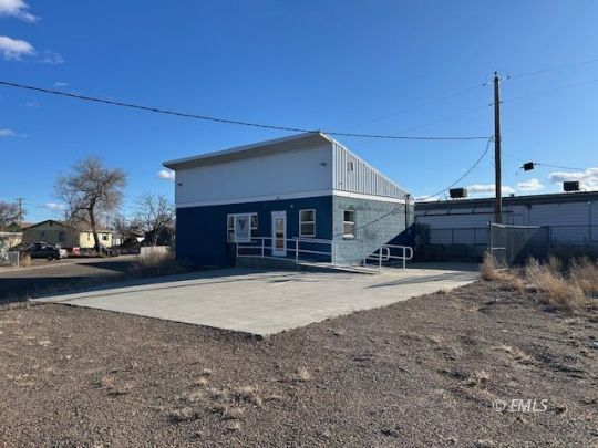 feature listing property photo