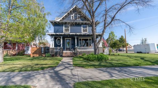 feature listing property photo