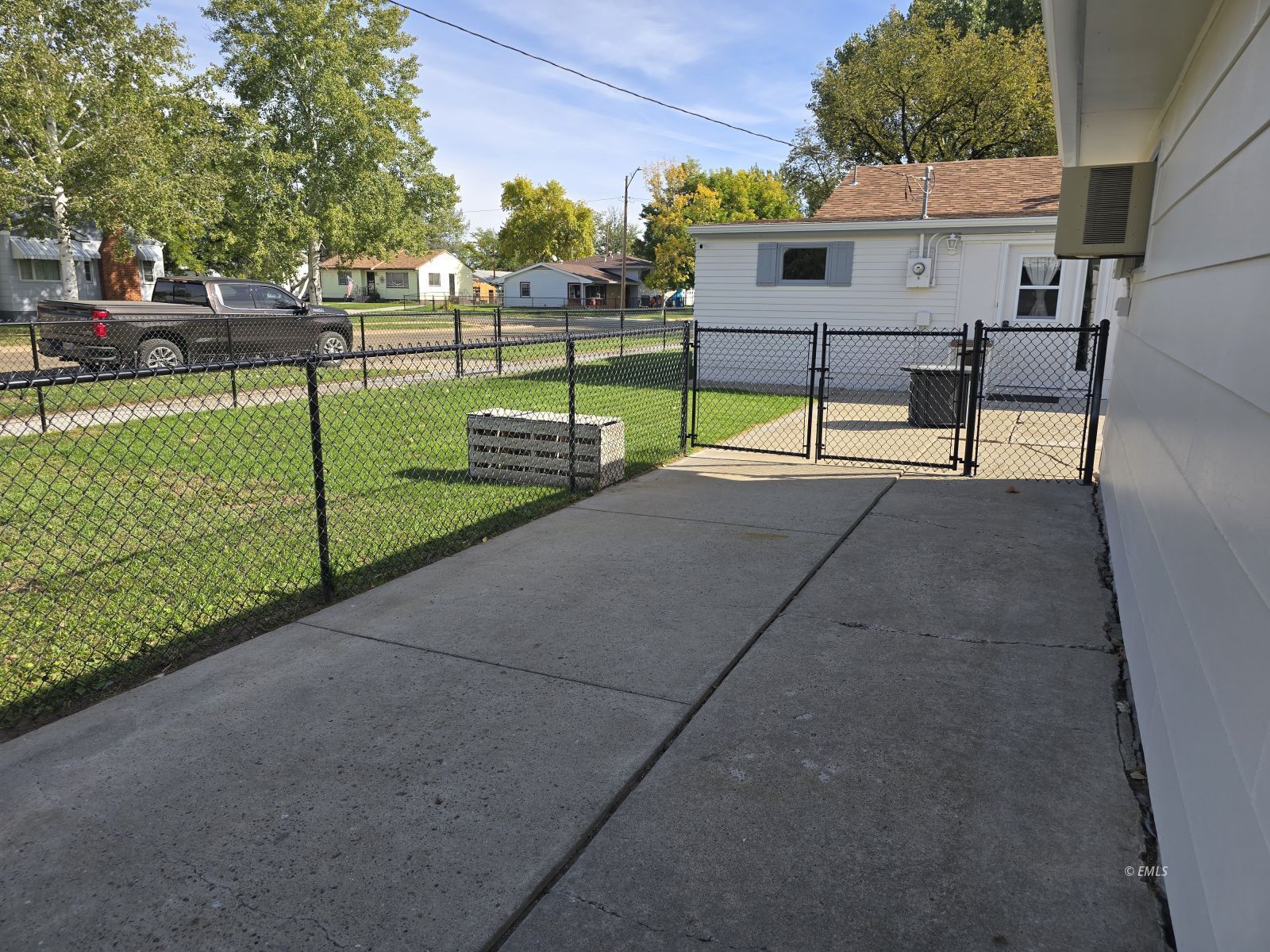 Property Photo 32