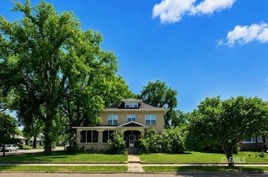 feature listing property photo