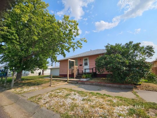 feature listing property photo