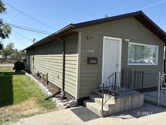 feature listing property photo