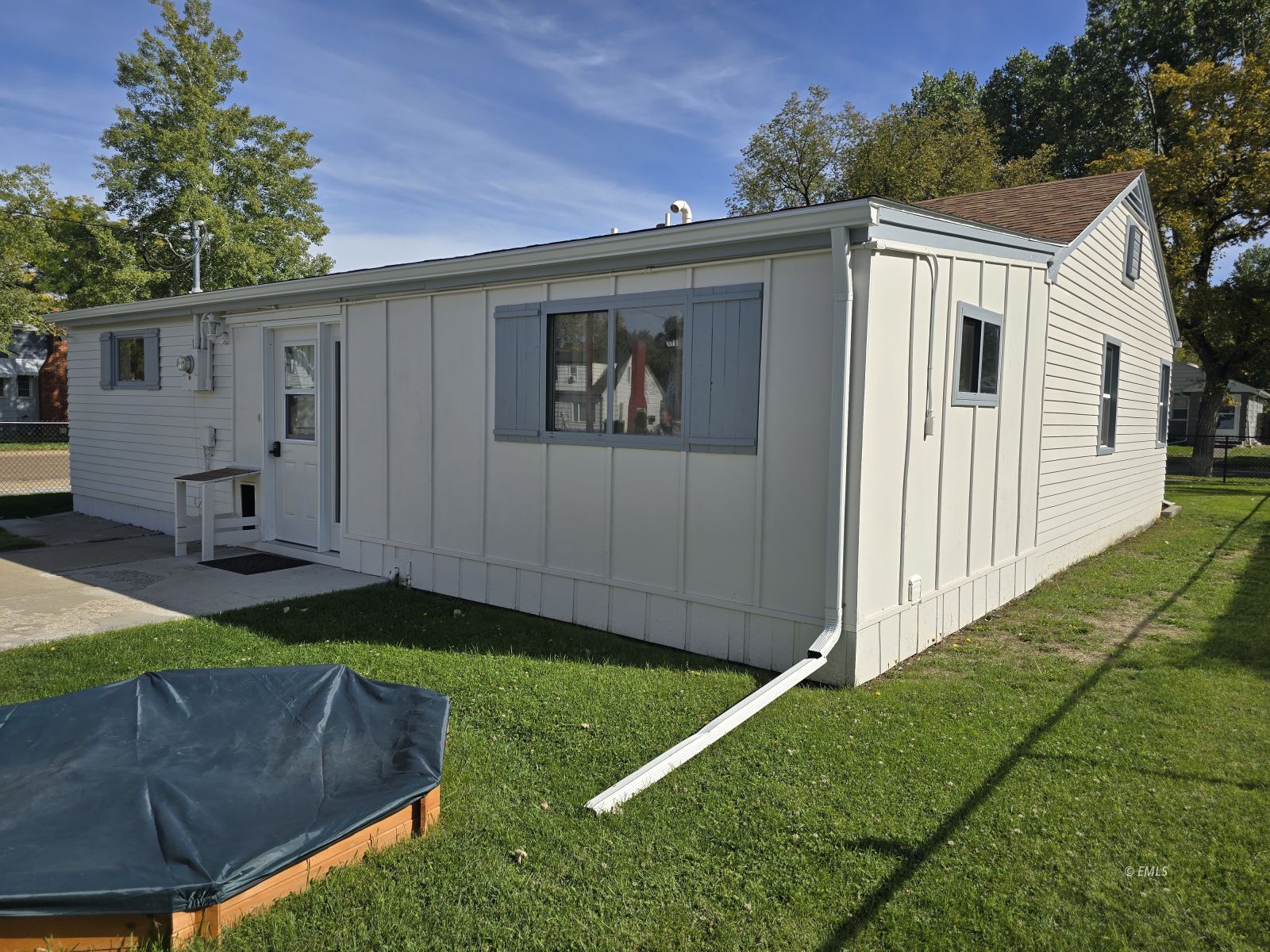 Property Photo 27