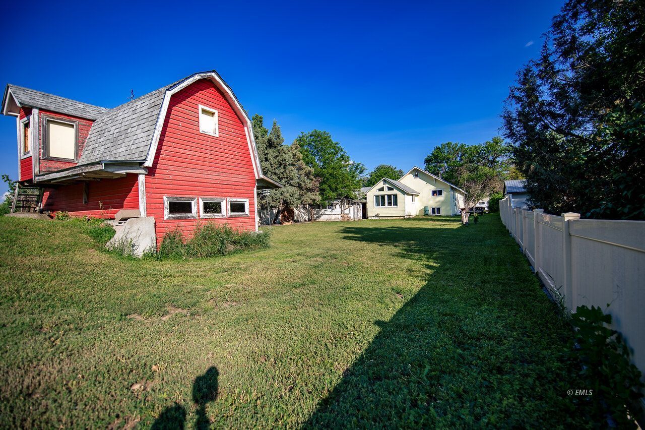 Property Photo 31
