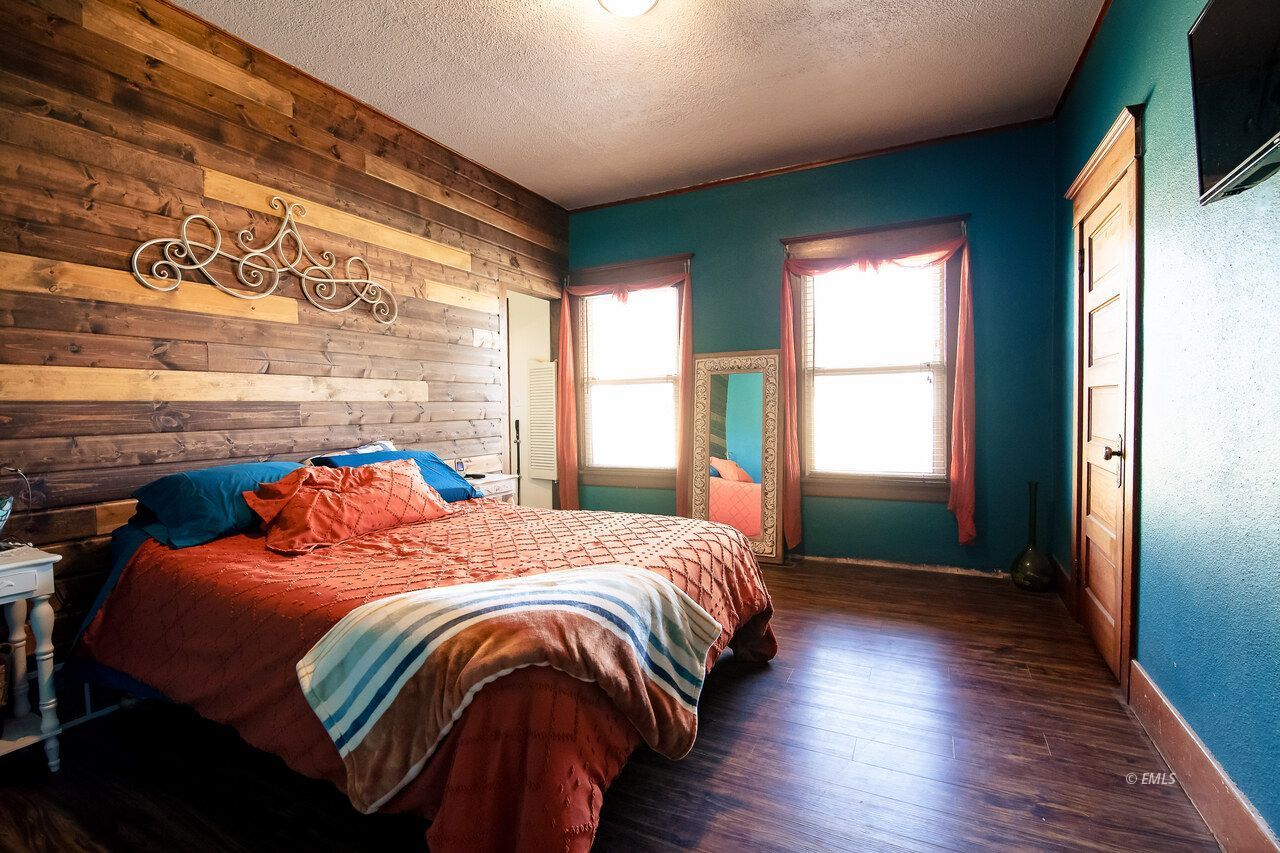 Property Photo 23