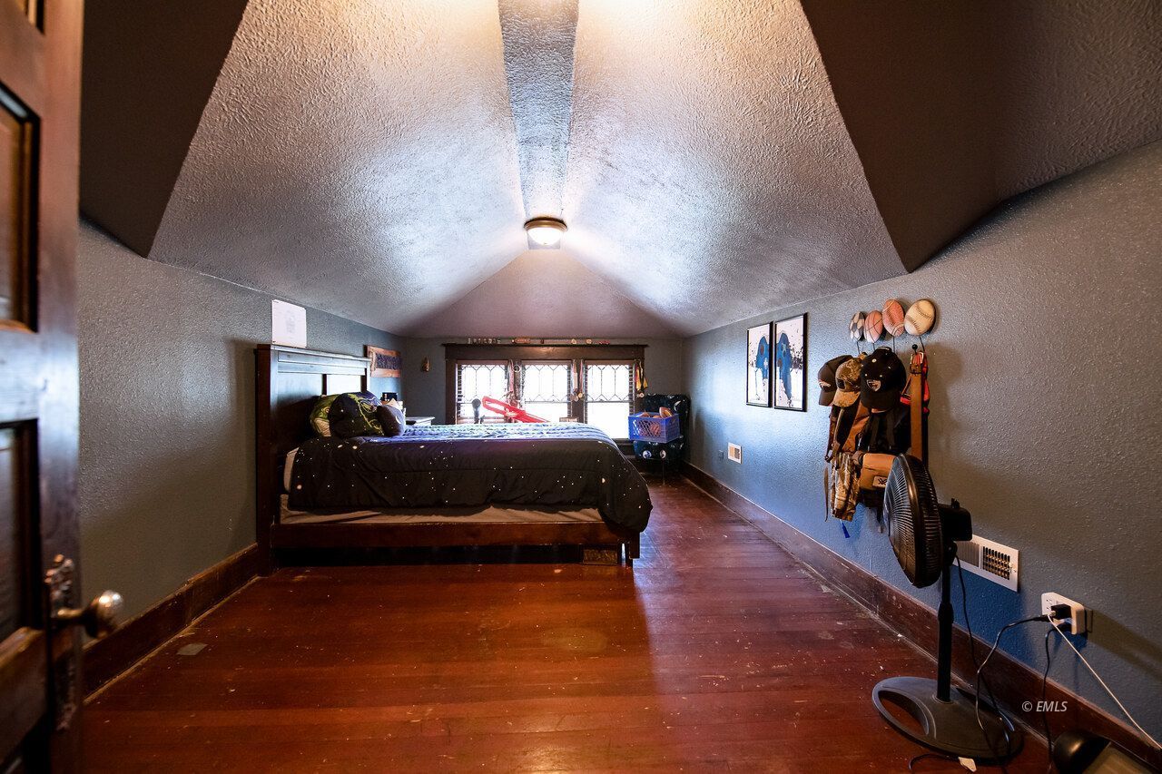 Property Photo 30