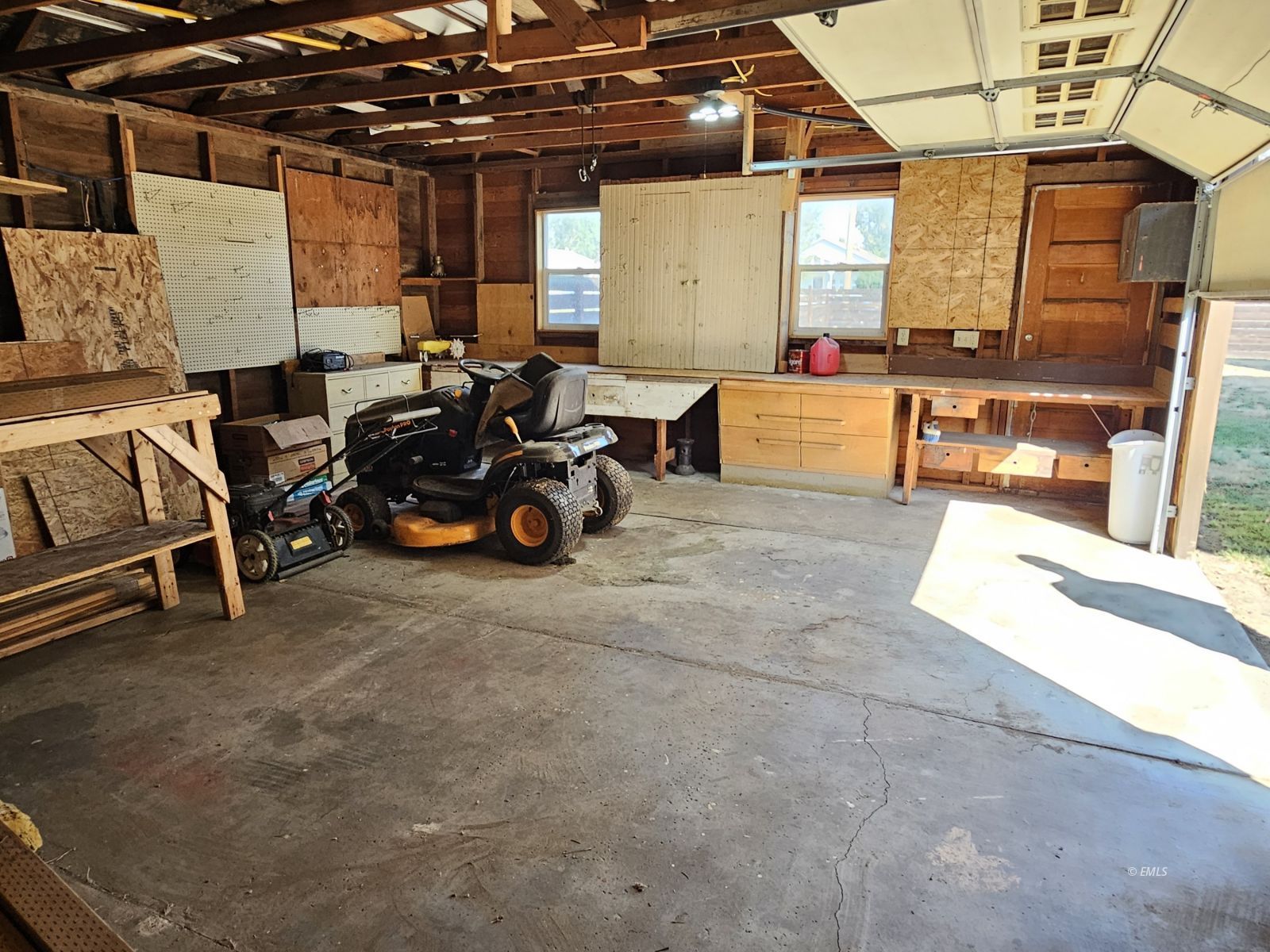 Property Photo 23