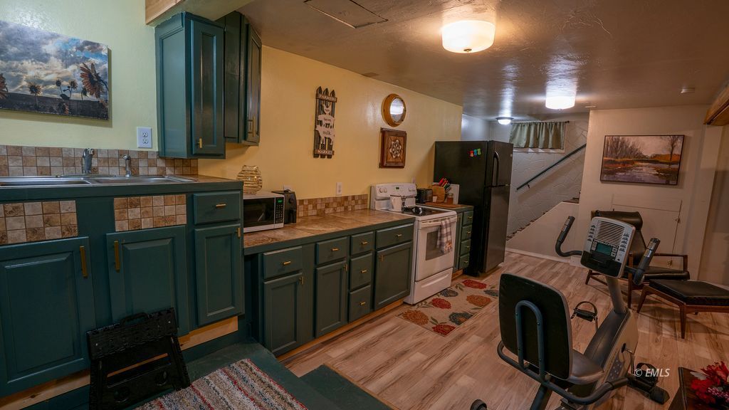Property Photo 18