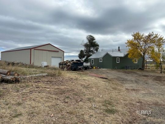 feature listing property photo