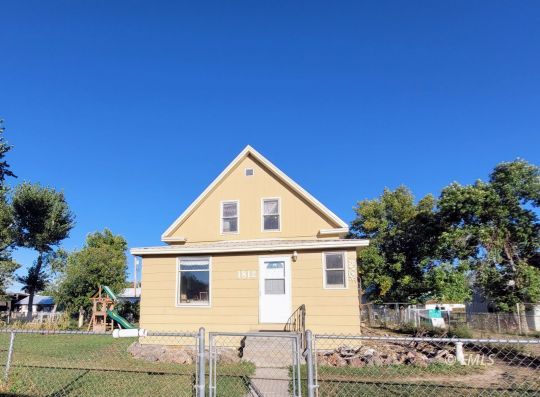 feature listing property photo